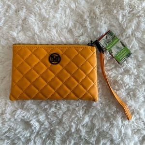 ✨Badgley Mischka Yellow Diamond Quilting Wallet& Wristlet ✨